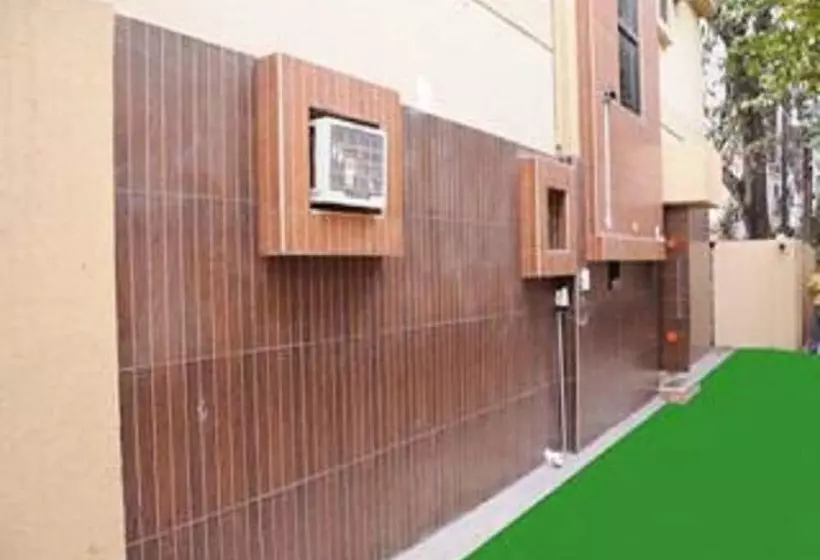 ホテル Bhammar S Inn   A Pure Veg