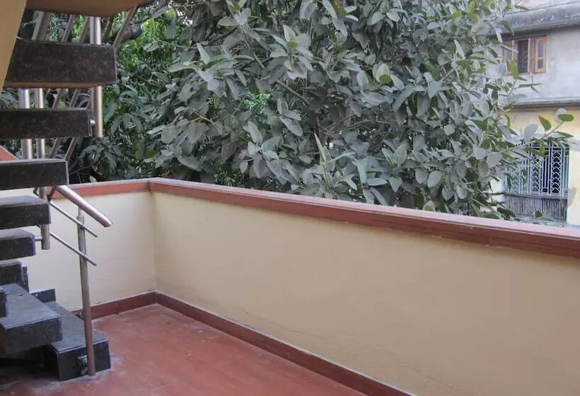 ホテル Bhammar S Inn   A Pure Veg