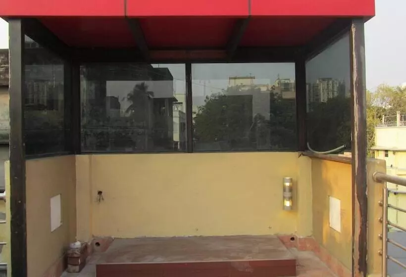 ホテル Bhammar S Inn   A Pure Veg