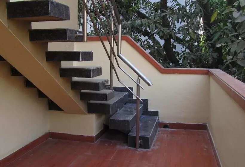 ホテル Bhammar S Inn   A Pure Veg