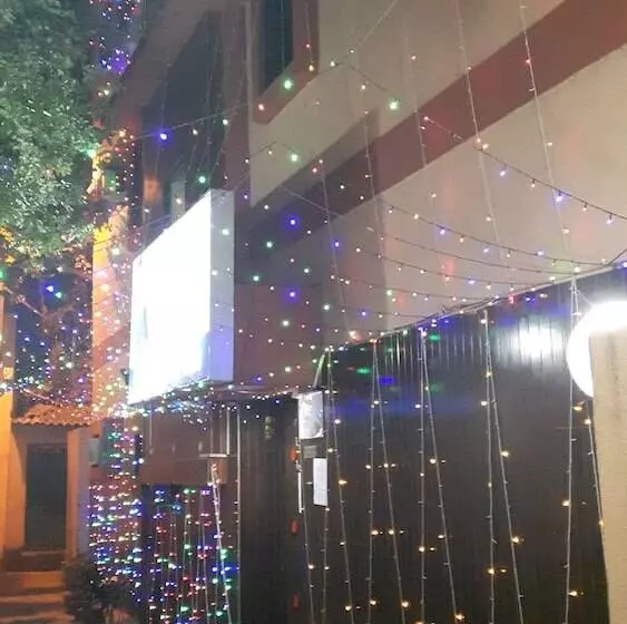 ホテル Bhammar S Inn   A Pure Veg