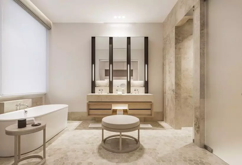 בית מלון כפרי Como The Treasury