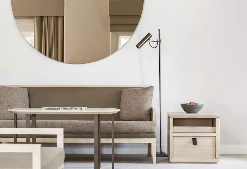 בית מלון כפרי Como The Treasury