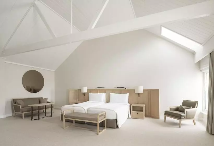 בית מלון כפרי Como The Treasury