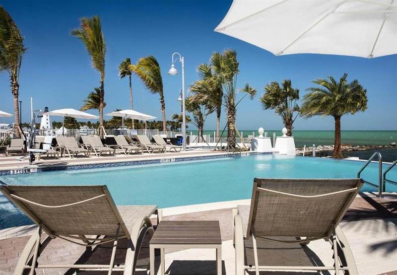 호텔 Courtyard By Marriott Faro Blanco Resort