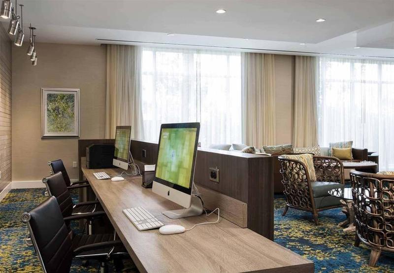 호텔 Courtyard By Marriott Faro Blanco Resort