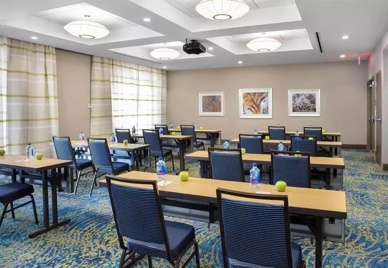 فندق Courtyard By Marriott Faro Blanco Resort