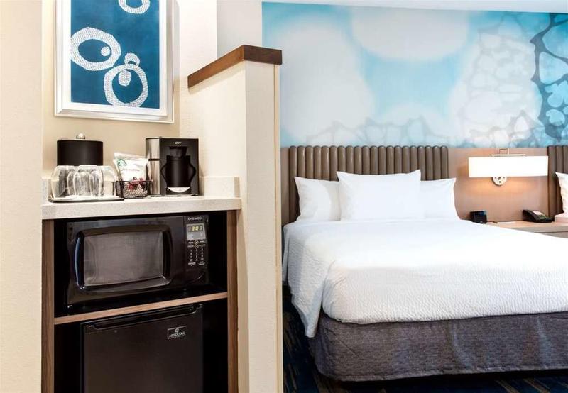 호텔 Courtyard By Marriott Faro Blanco Resort