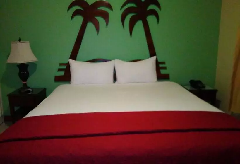 هتل Glistening Waters