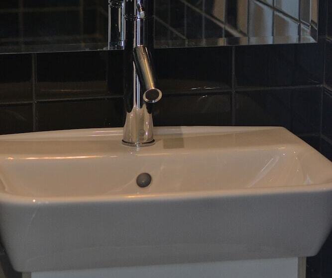 Отель Ivoire Guest House