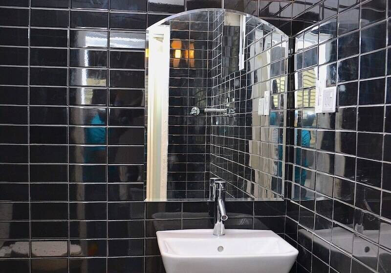 Отель Ivoire Guest House