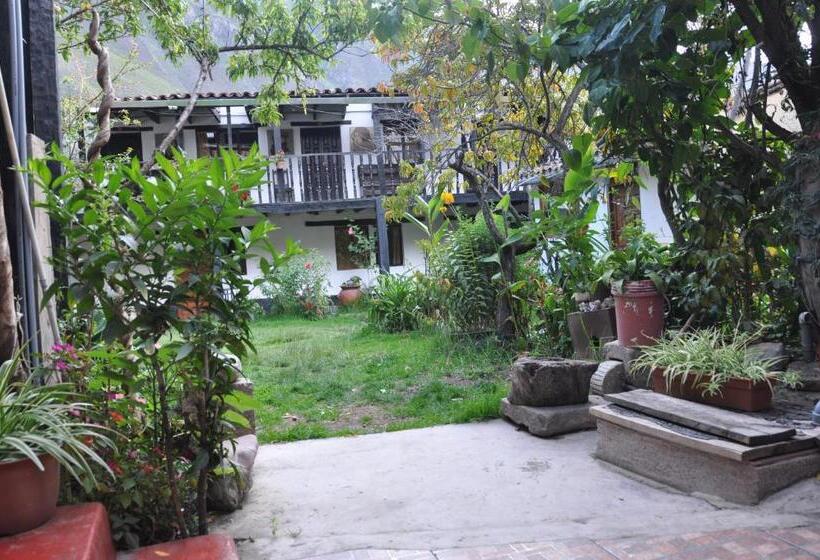 ホテル Las Orquideas Ollantaytambo