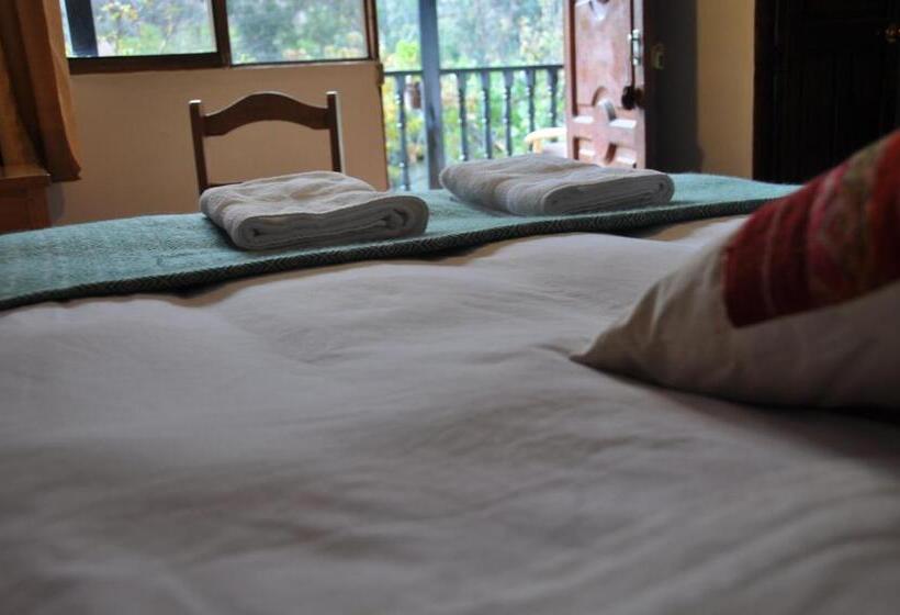 ホテル Las Orquideas Ollantaytambo