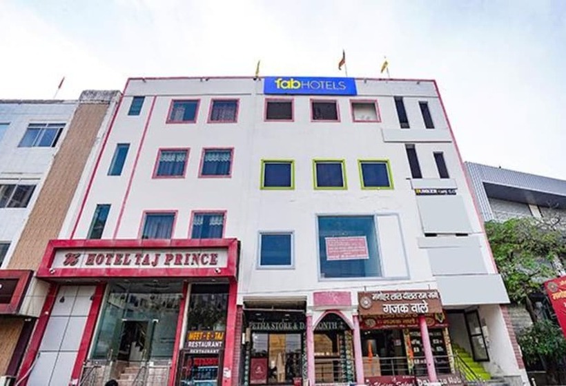 Отель Fabexpress Taj Prince