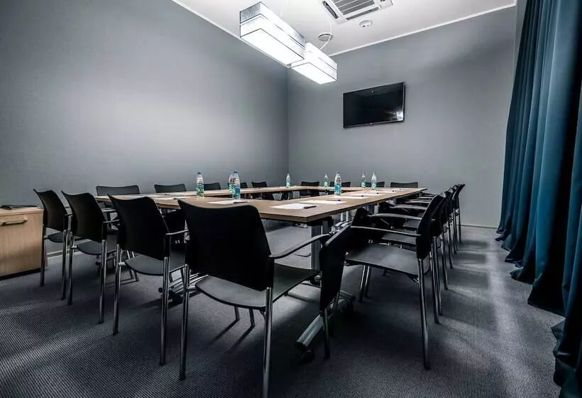 בית מלון כפרי Skyexpo