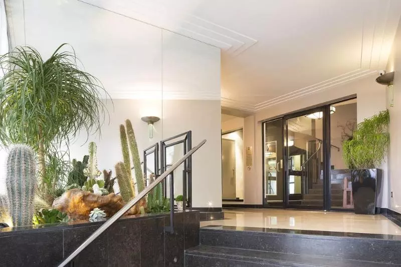 Montmartre Residence