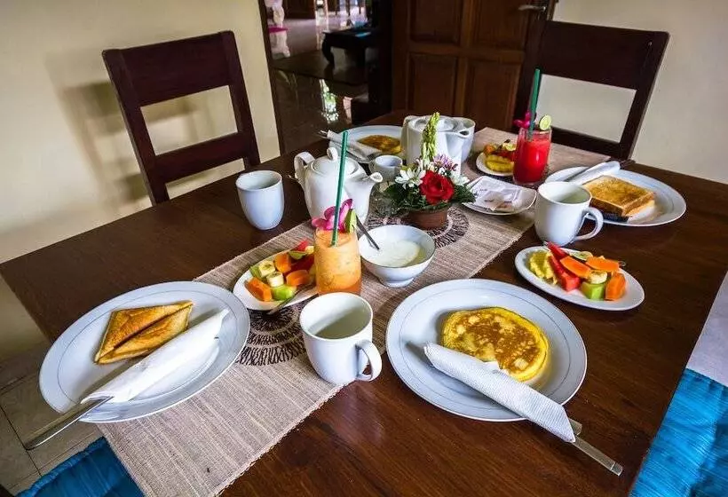 פנסיון Ume Sita Villa And Homestay