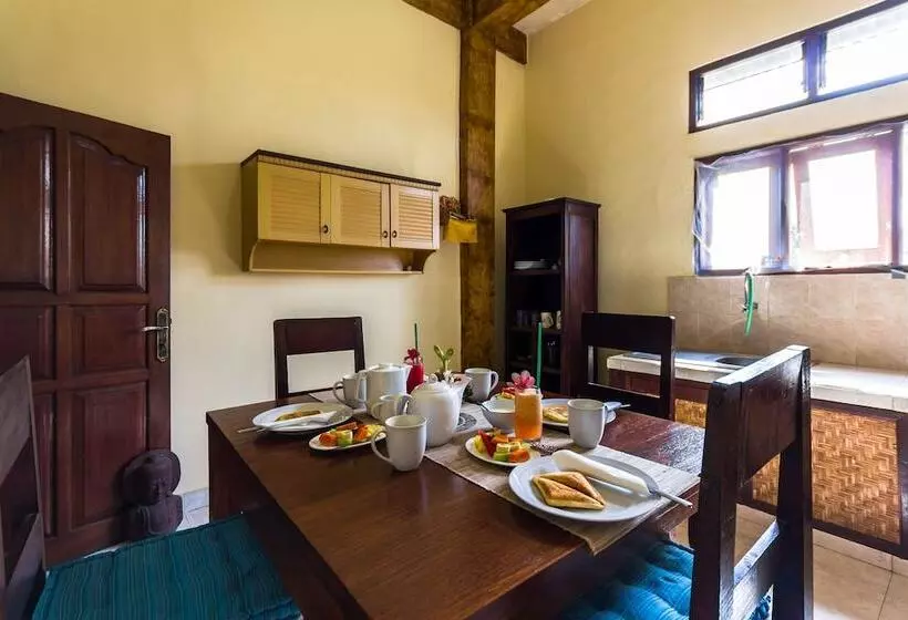 פנסיון Ume Sita Villa And Homestay