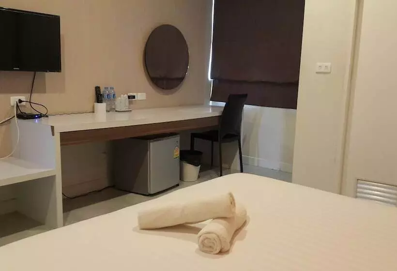 The Living Hotel At Surat Thani