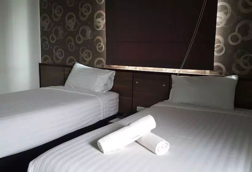 The Living Hotel At Surat Thani