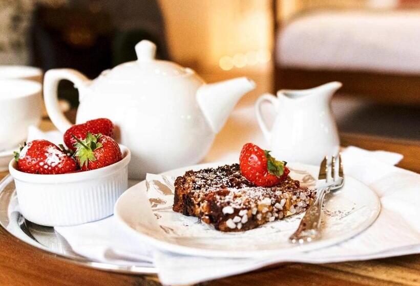 مبيت وإفطار Abbots Grange Manor House