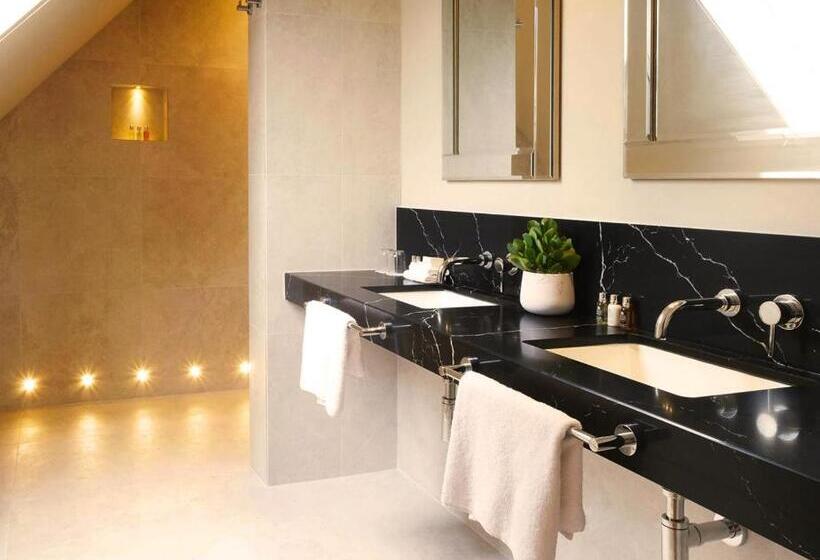 مبيت وإفطار Abbots Grange Manor House