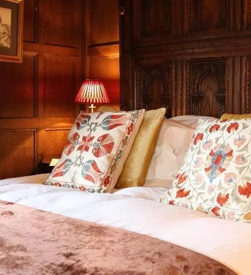 Bed and Breakfast Abbots Grange Manor House
