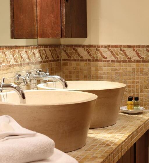 مبيت وإفطار Abbots Grange Manor House