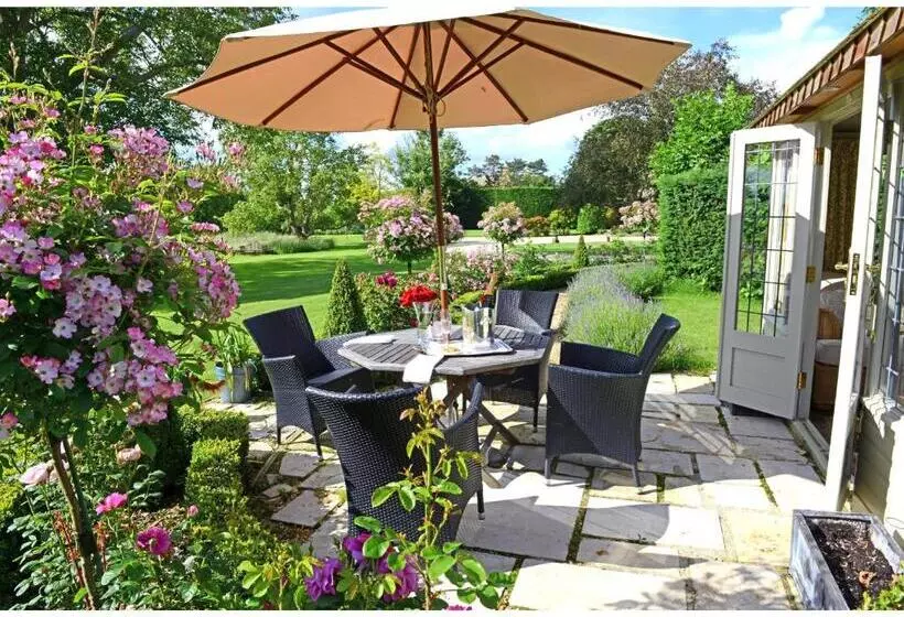 Bed and Breakfast Abbots Grange Manor House