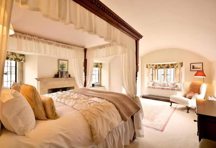 Bed and Breakfast Abbots Grange Manor House