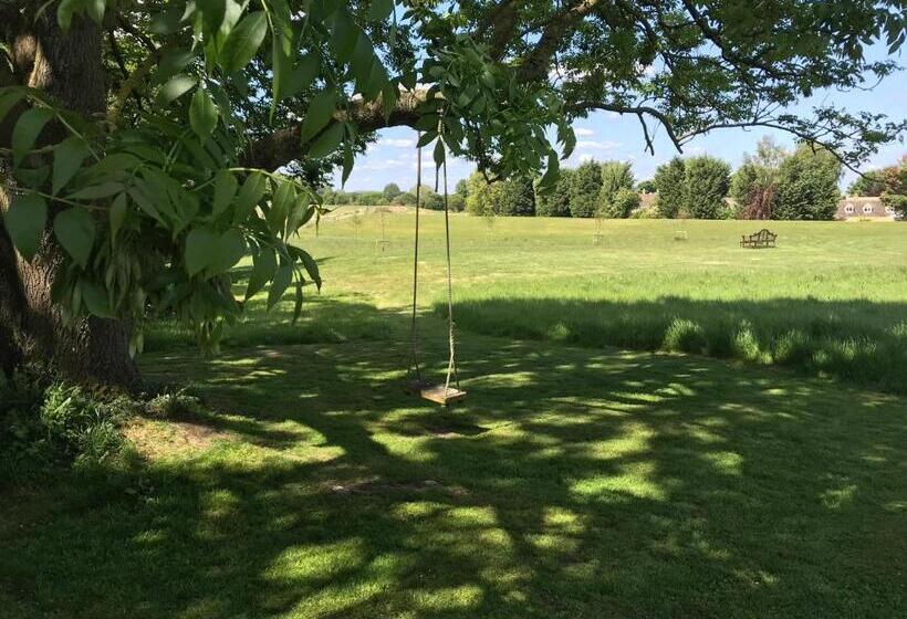 مبيت وإفطار Abbots Grange Manor House