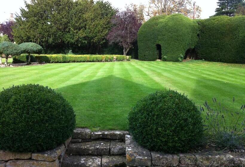 مبيت وإفطار Abbots Grange Manor House