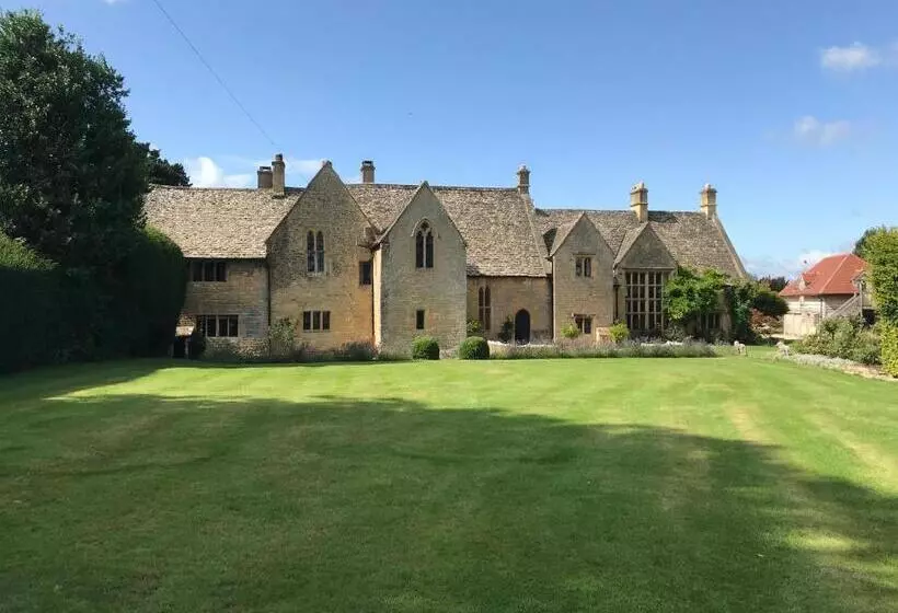 Bed and Breakfast Abbots Grange Manor House