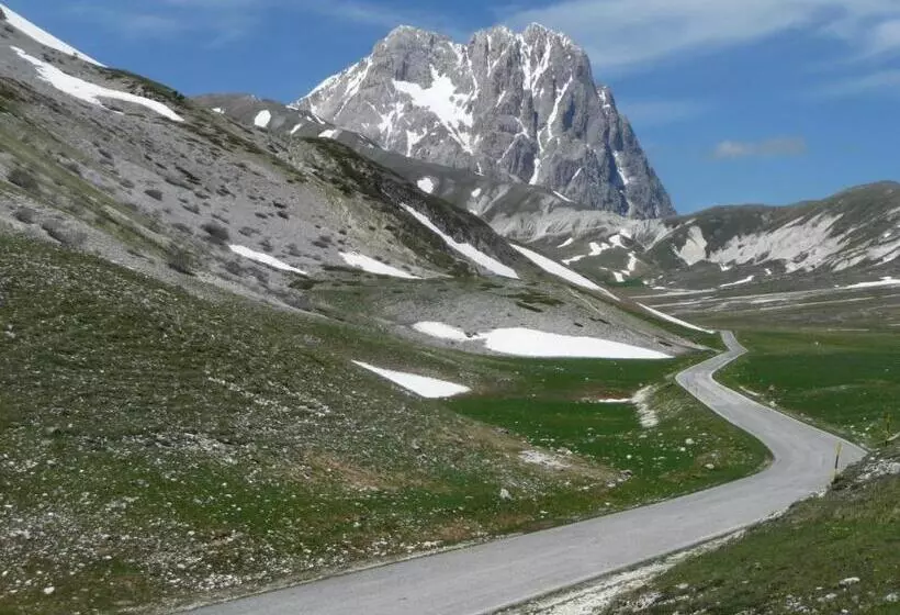 ベッドアンドブレックファースト La Bifora E Le Lune Vico Sotto Gli Archi 5