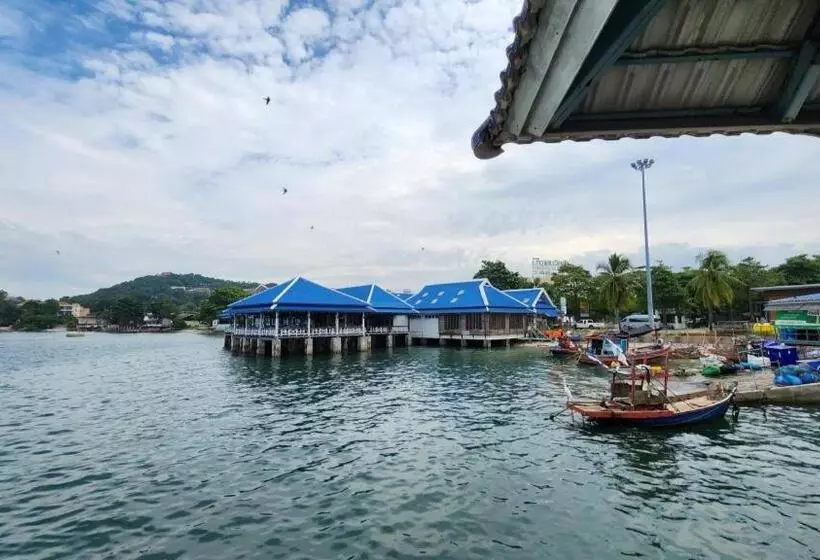 هتل Bangsaen Villa