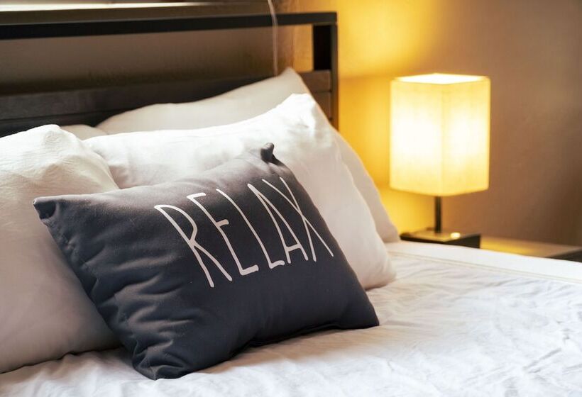 호텔 Basecamp At Snowbowl