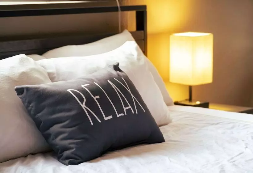 Отель Basecamp At Snowbowl