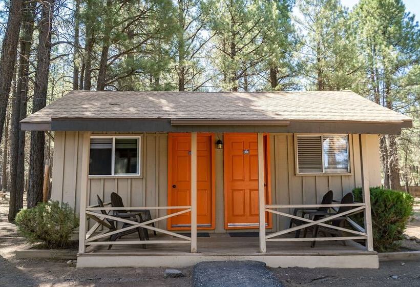 호텔 Basecamp At Snowbowl