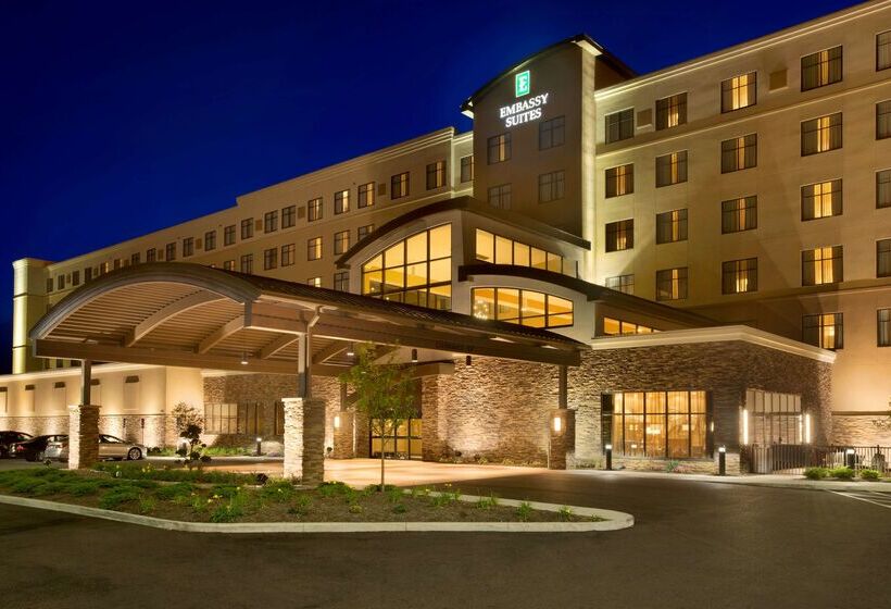 فندق Embassy Suites By Hilton Akroncanton Airport