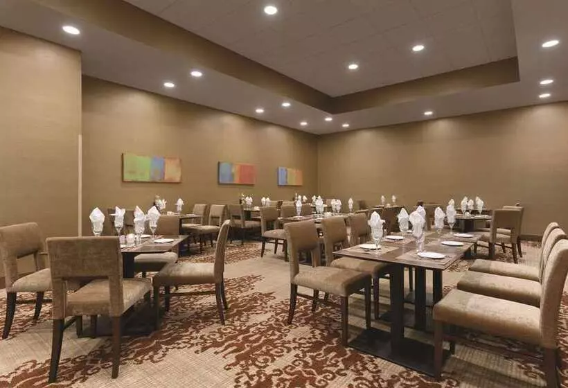 Szálloda Embassy Suites By Hilton Akroncanton Airport