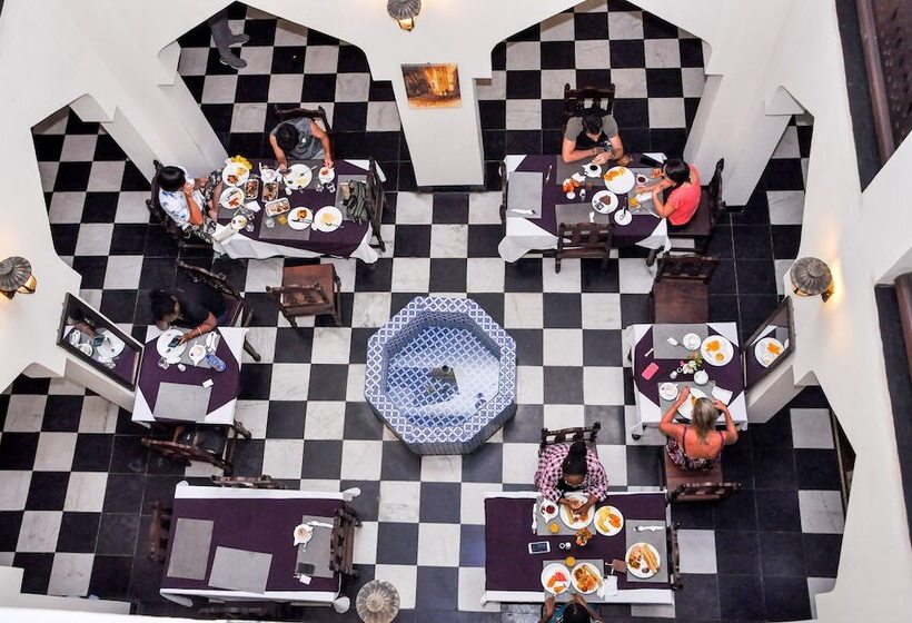 Hotel Forodhani Park