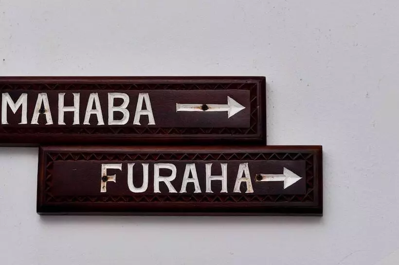 هتل Forodhani Park