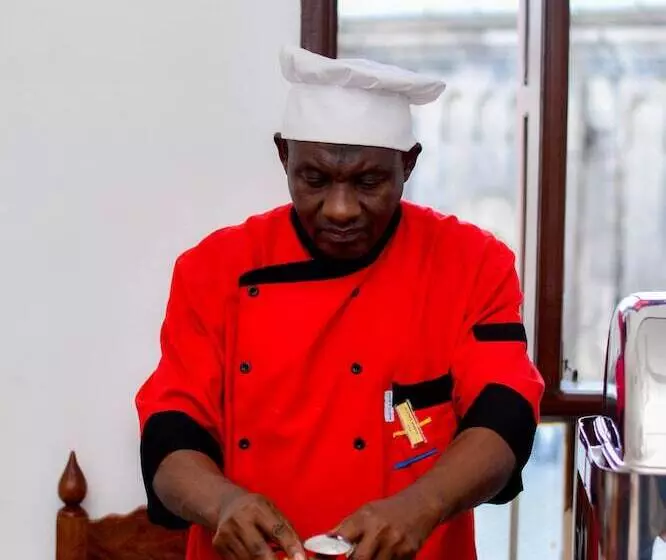 هتل Forodhani Park