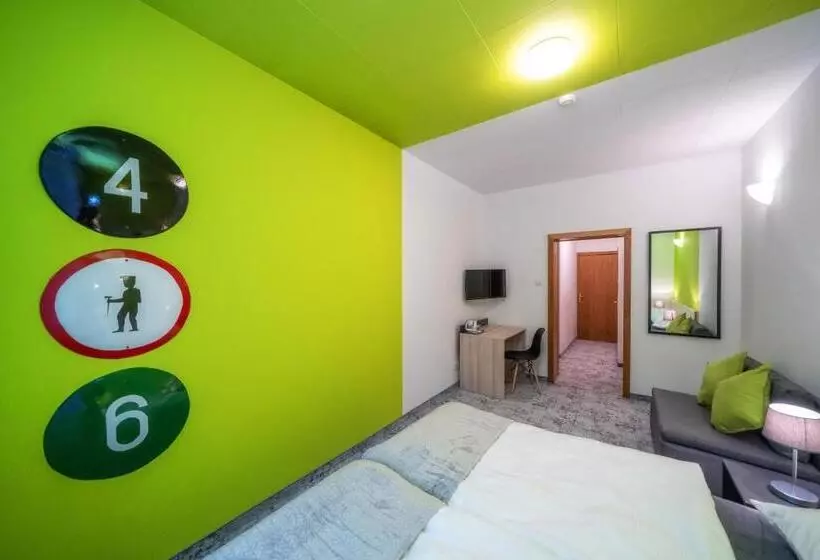 酒店 Gronie Ski & Bike