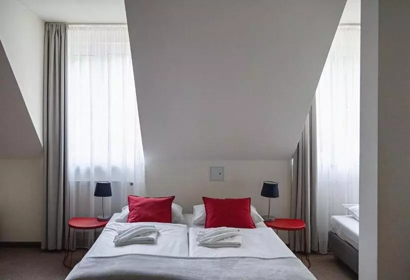 酒店 Gronie Ski & Bike