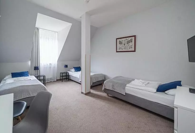 酒店 Gronie Ski & Bike