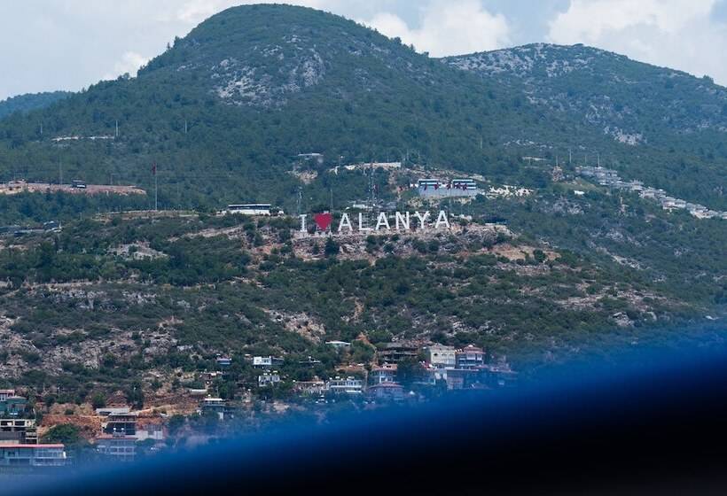 Отель Gurses Life