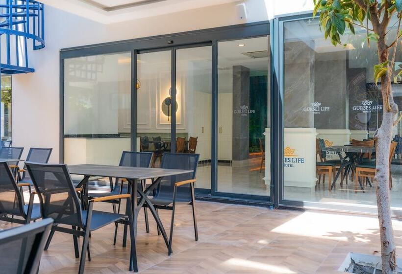 Отель Gurses Life