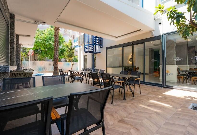 Отель Gurses Life