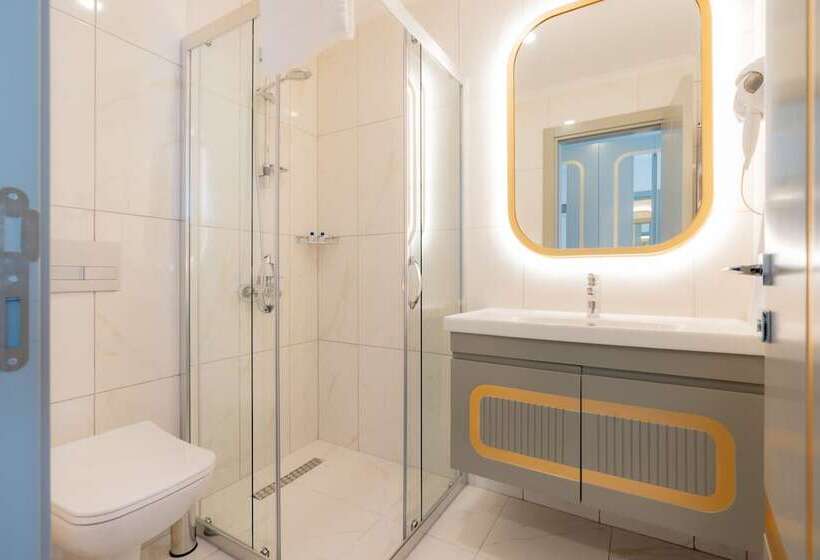 Отель Gurses Life